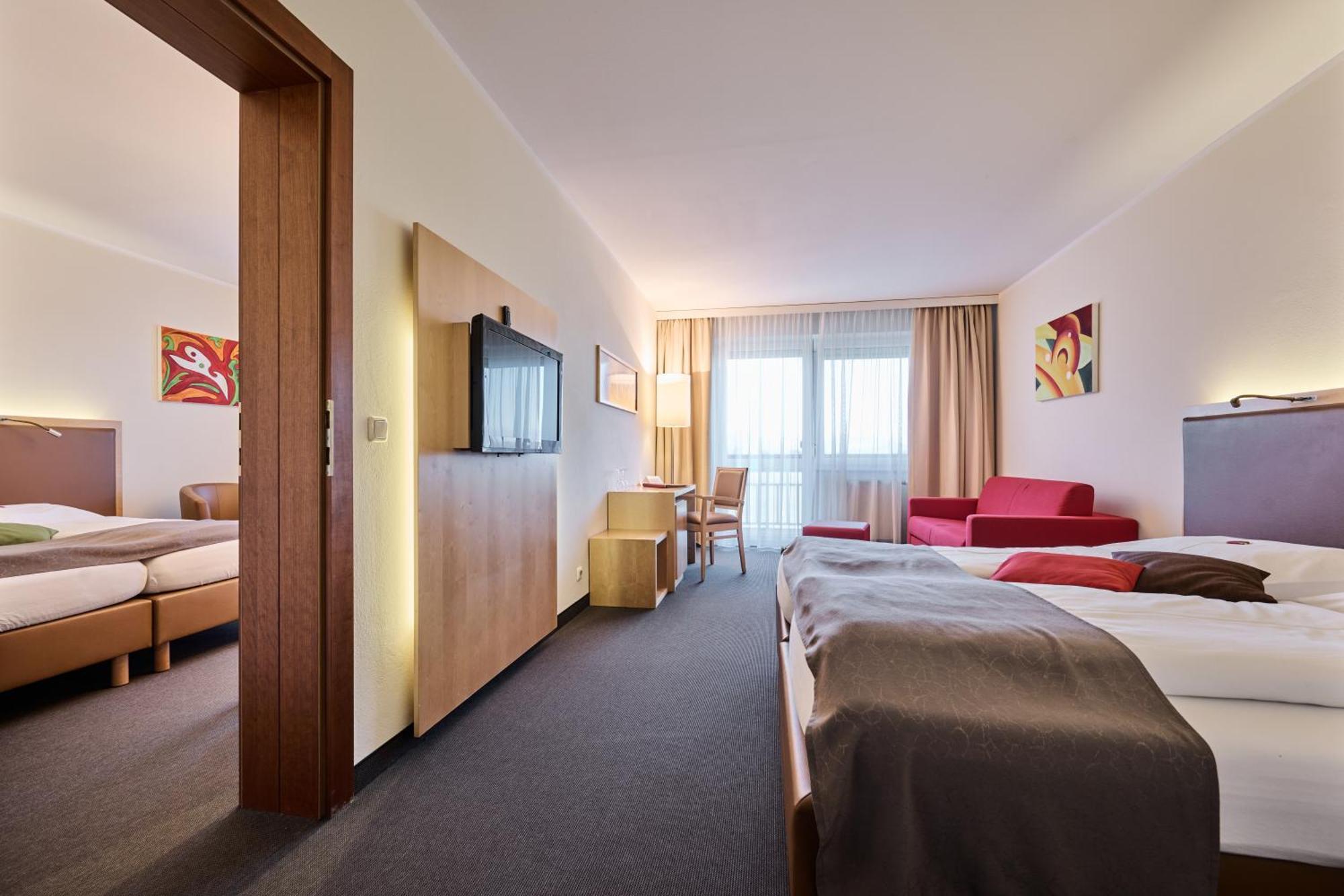 Momentum Hotel Anif Eksteriør bilde